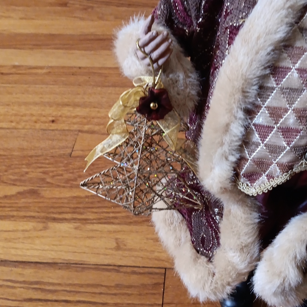 NWT Treasured Santas Holiday Collectible ■ Fancy Santa - Picture 4 of 8